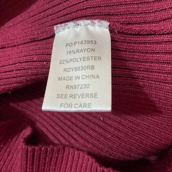 Almost Famous Womens Long Sleeve Sweater Dress Cut Out Round Neck Red Size Large - Picture 7 of 7